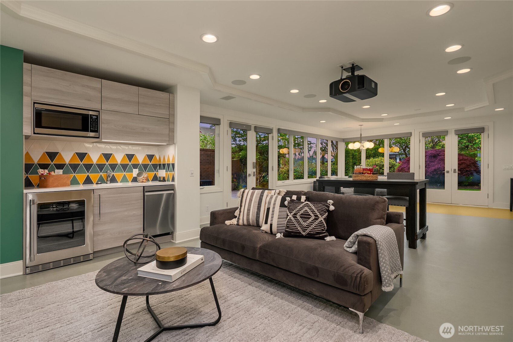 8902 N Mercer Way Property Photo 33