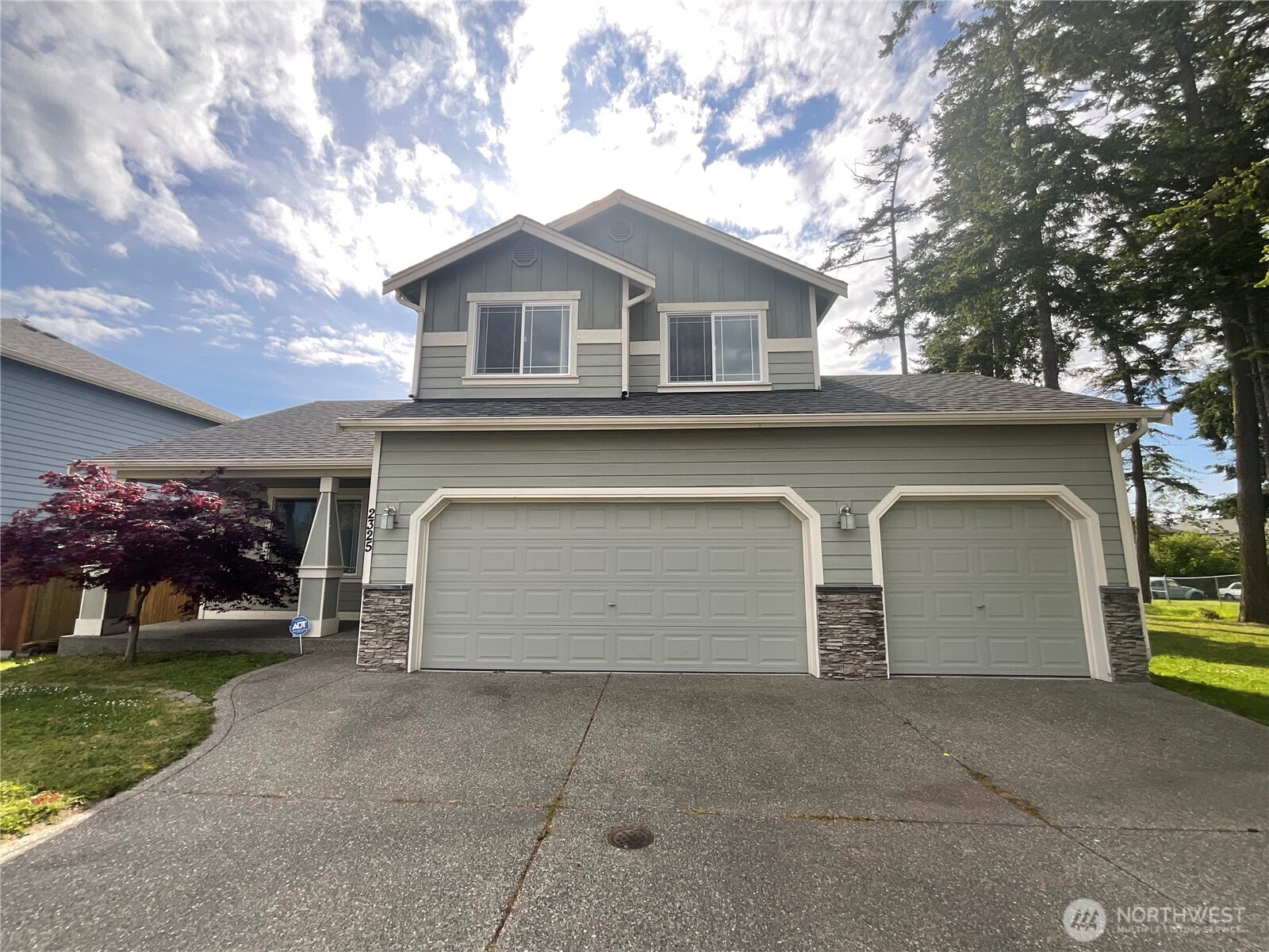 2325 SW Ridgeway Drive Property Photo 1