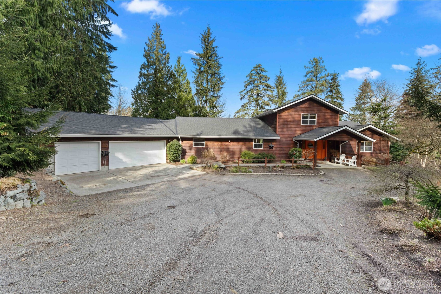 21819 E Lost Lake Road Property Photo