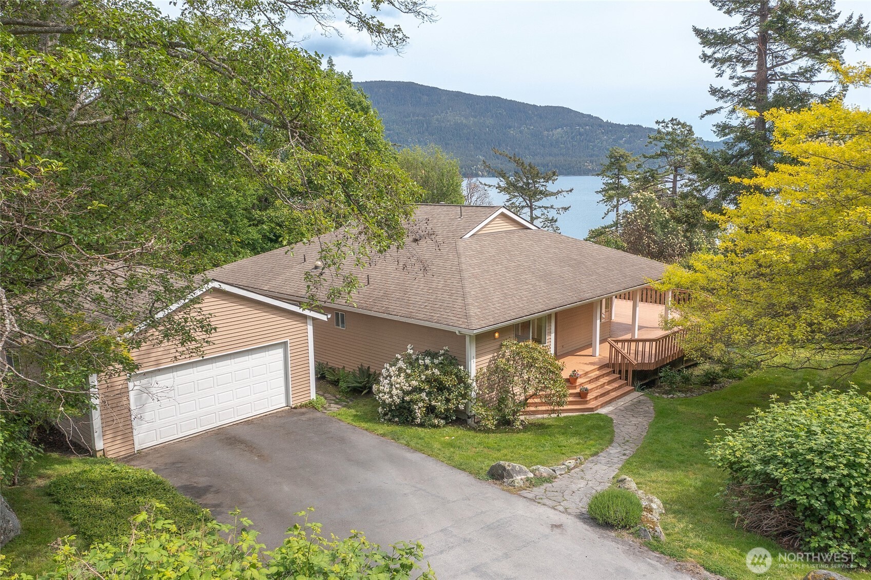 55 Langell Lane Property Photo 1