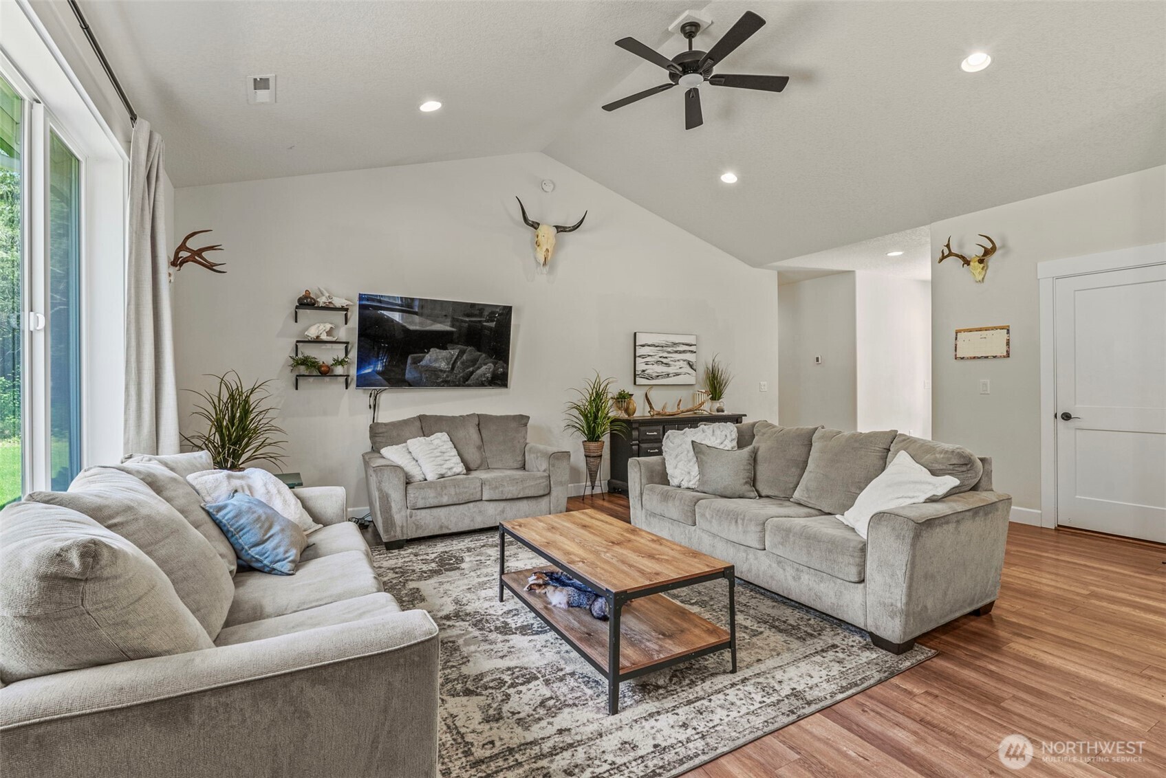 266 Fir Road Property Photo 10