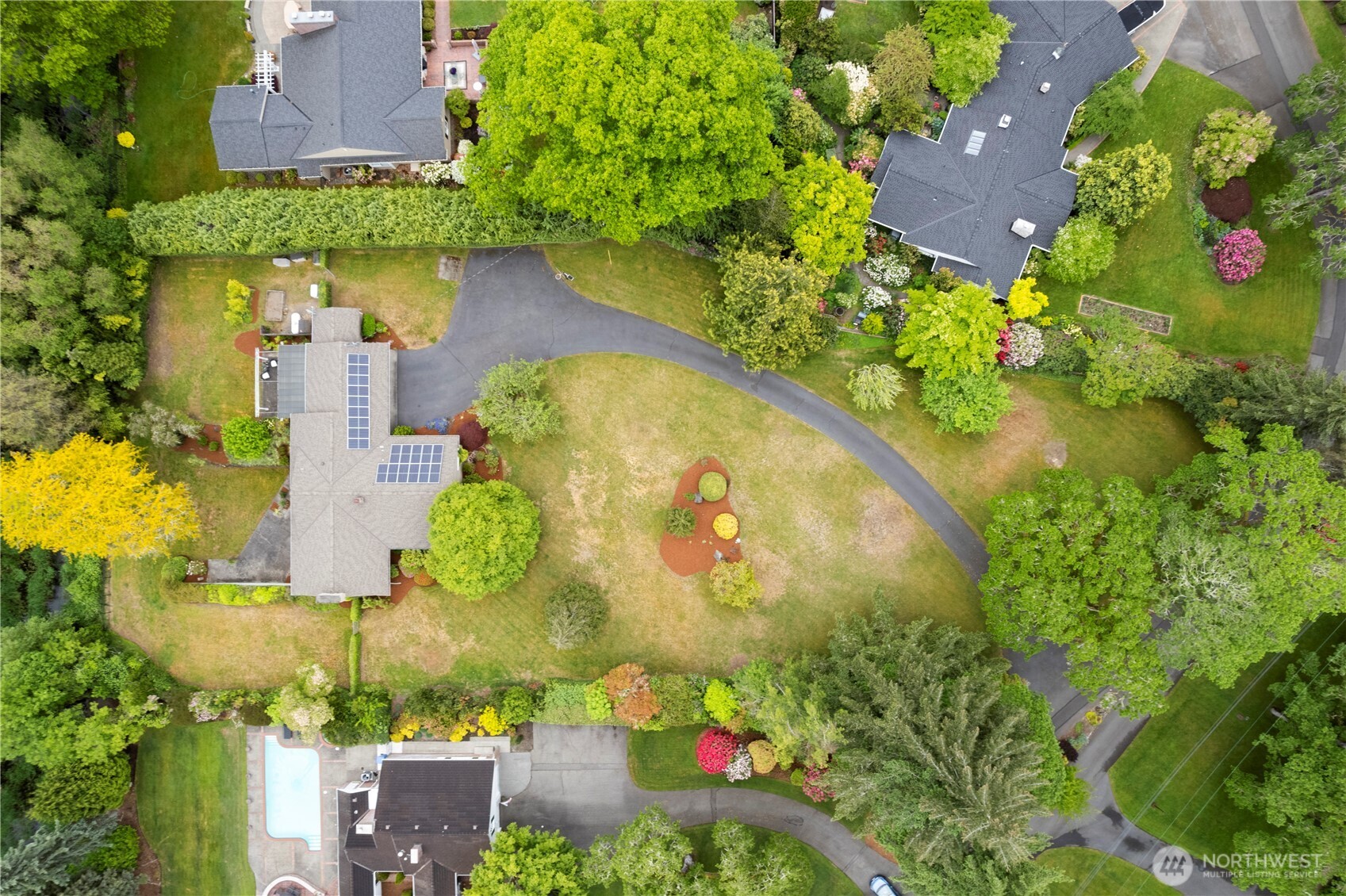11411 Clovercrest Drive Property Photo 5