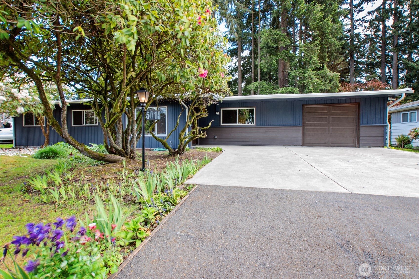 5015 15th Avenue Property Photo