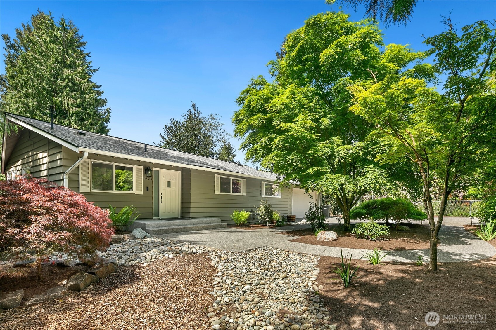 13235 68th Place Property Photo 1