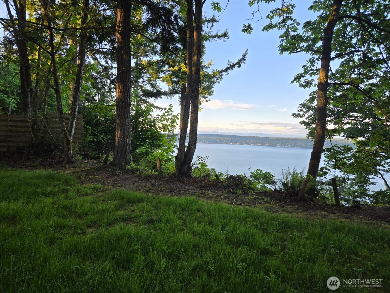 4203 Se Camano Drive Property Photo 1