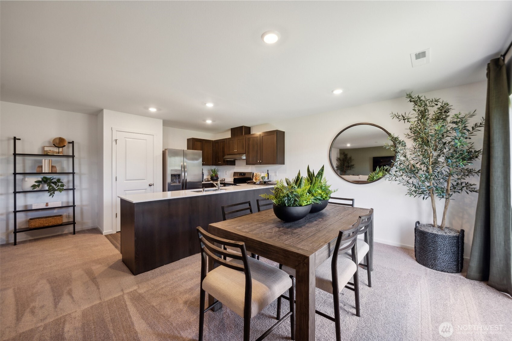 2031 Henderson Way Property Photo 7