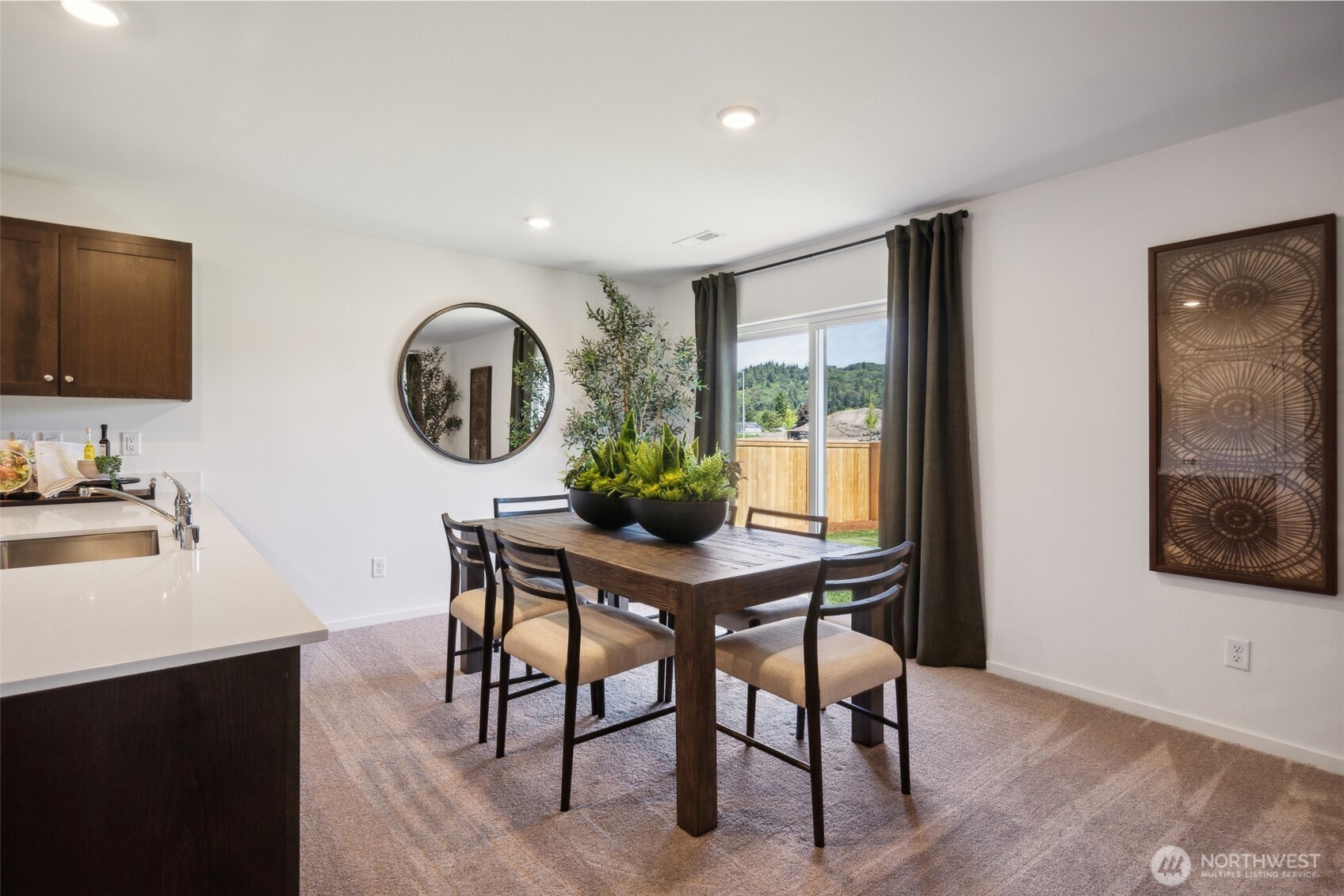 2031 Henderson Way Property Photo 10