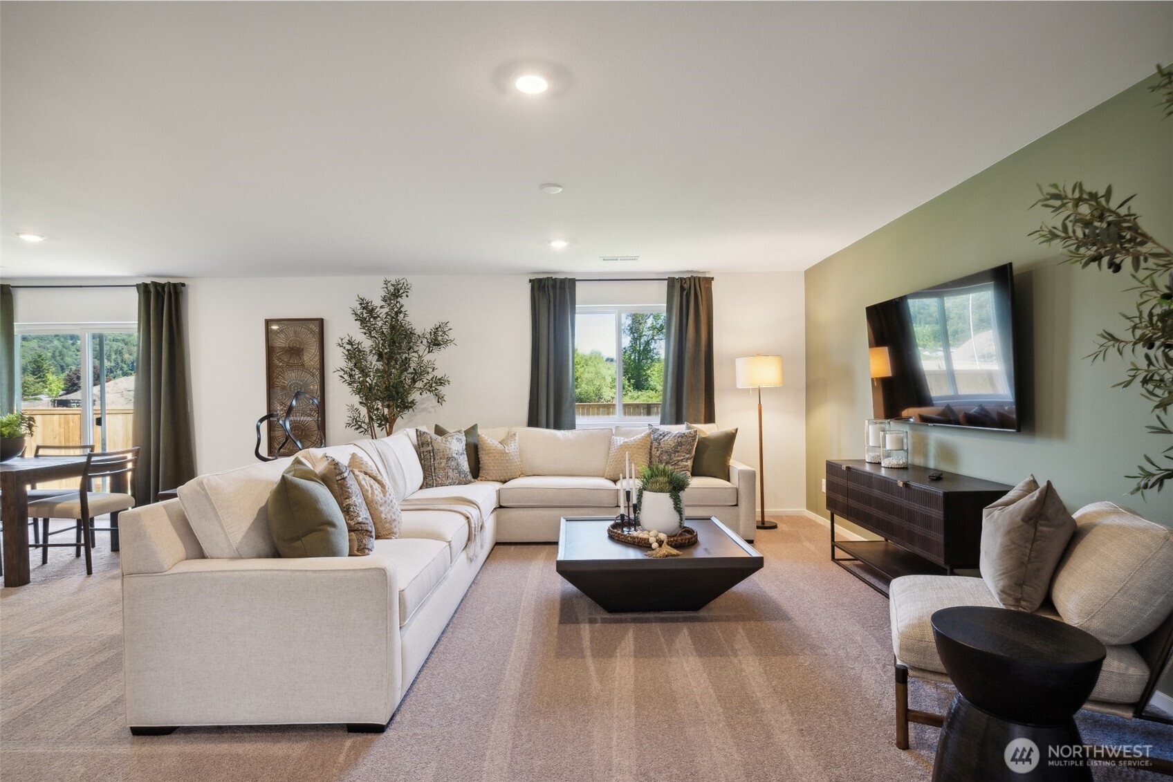 2031 Henderson Way Property Photo 12