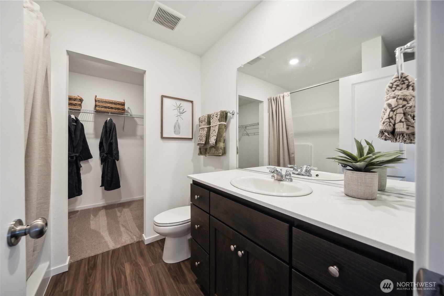 2031 Henderson Way Property Photo 18