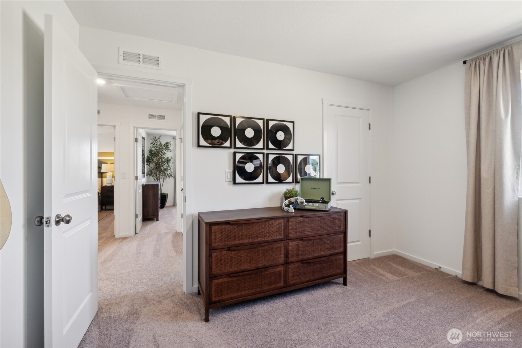 2031 Henderson Way Property Photo 27