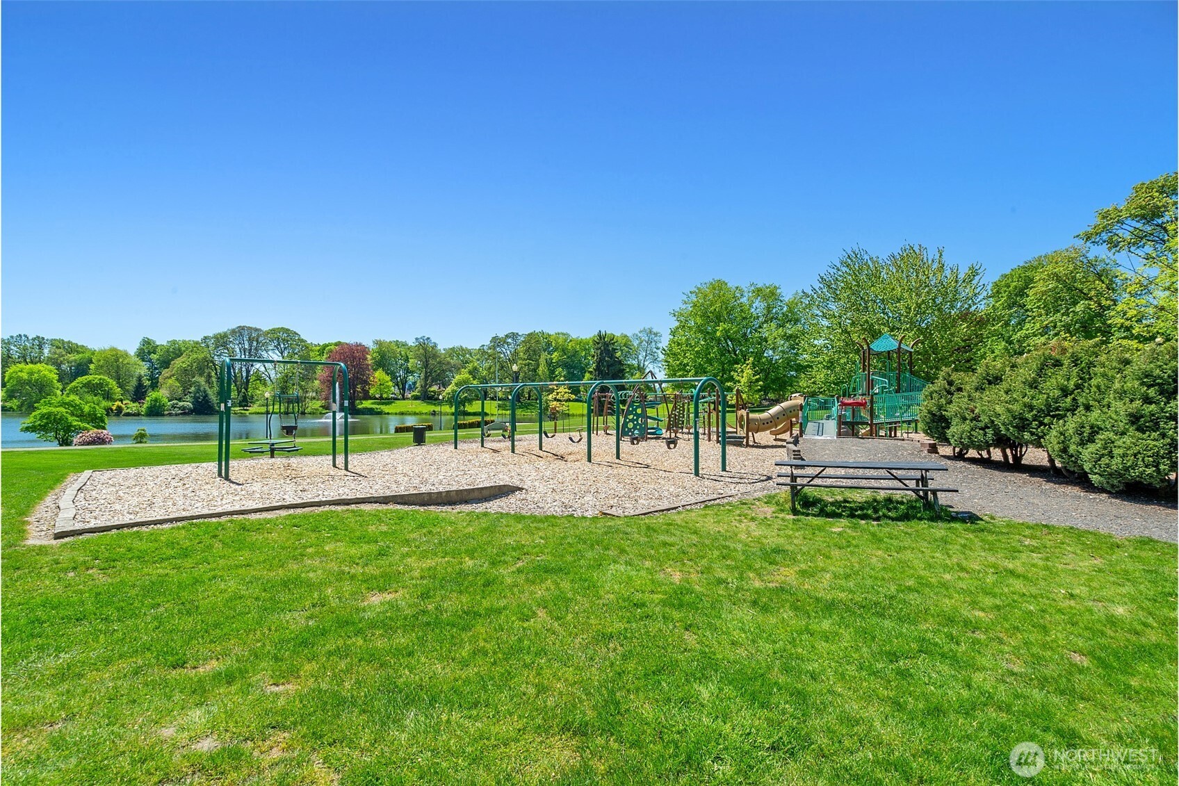 2031 Henderson Way Property Photo 35