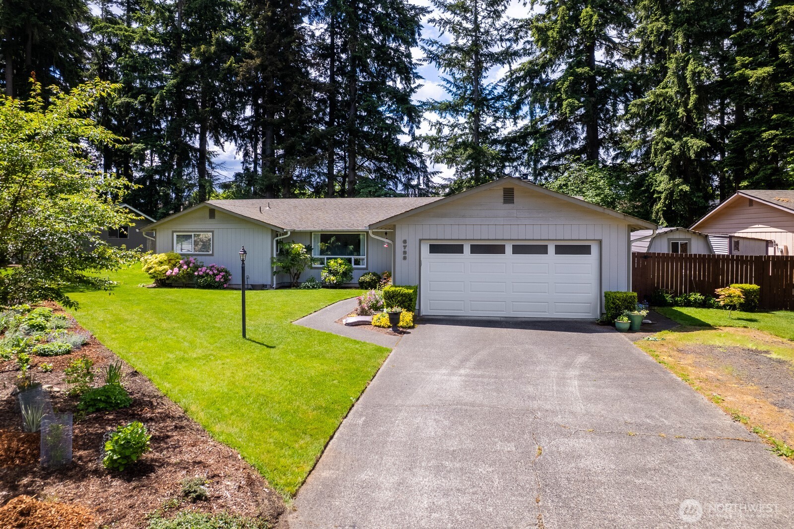 6723 Alder Glen Drive Property Photo