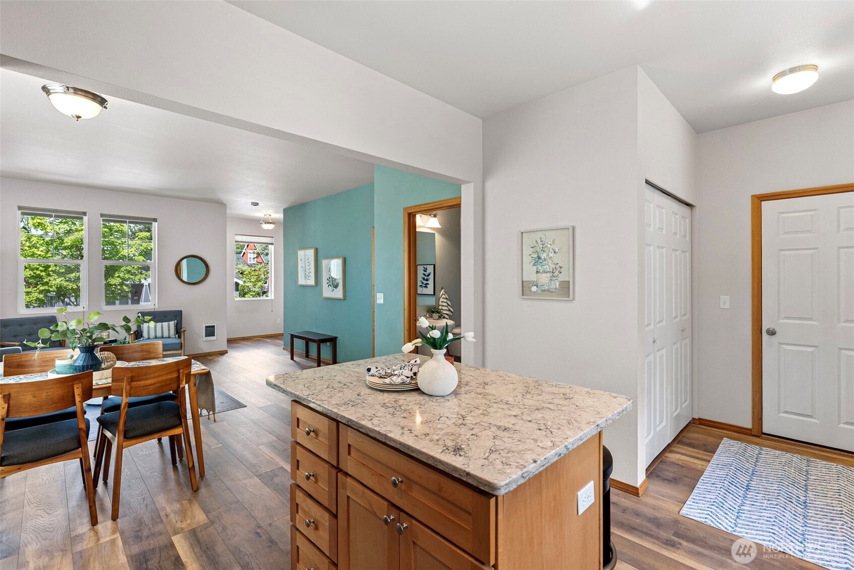 19554 Jensen Way Property Photo 12