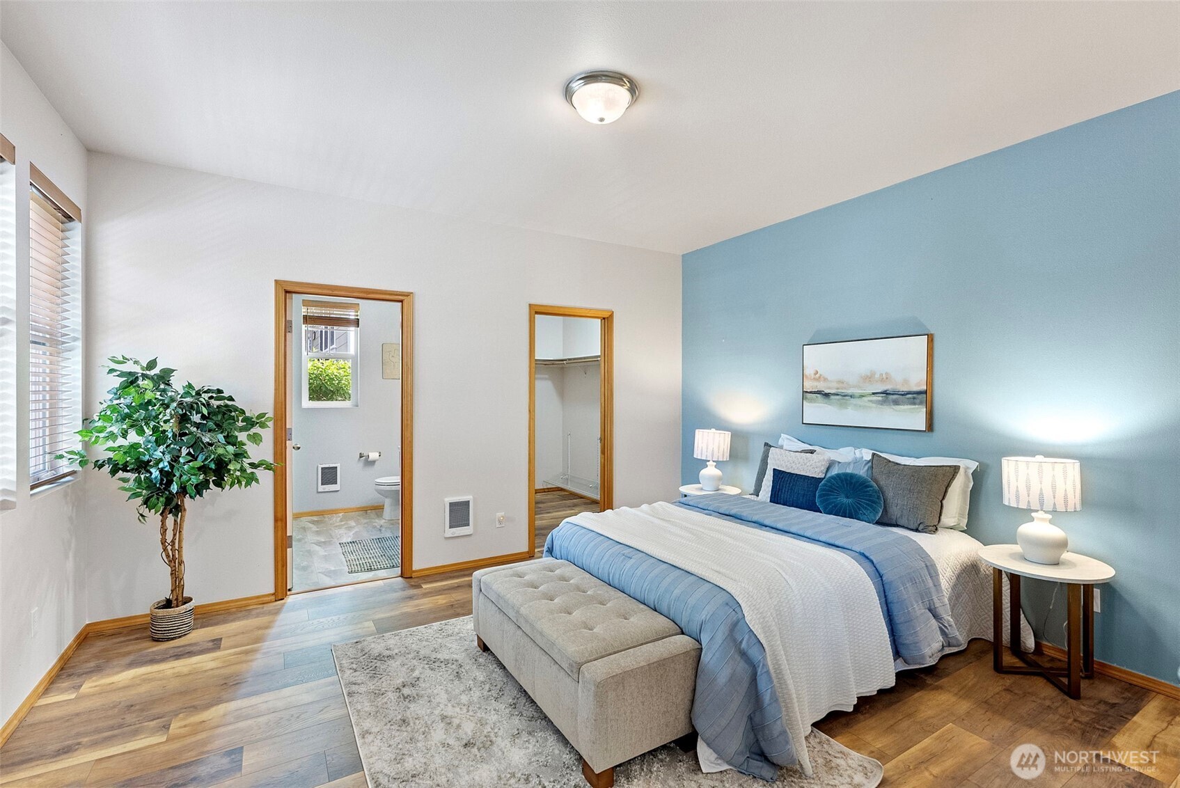 19554 Jensen Way Property Photo 13