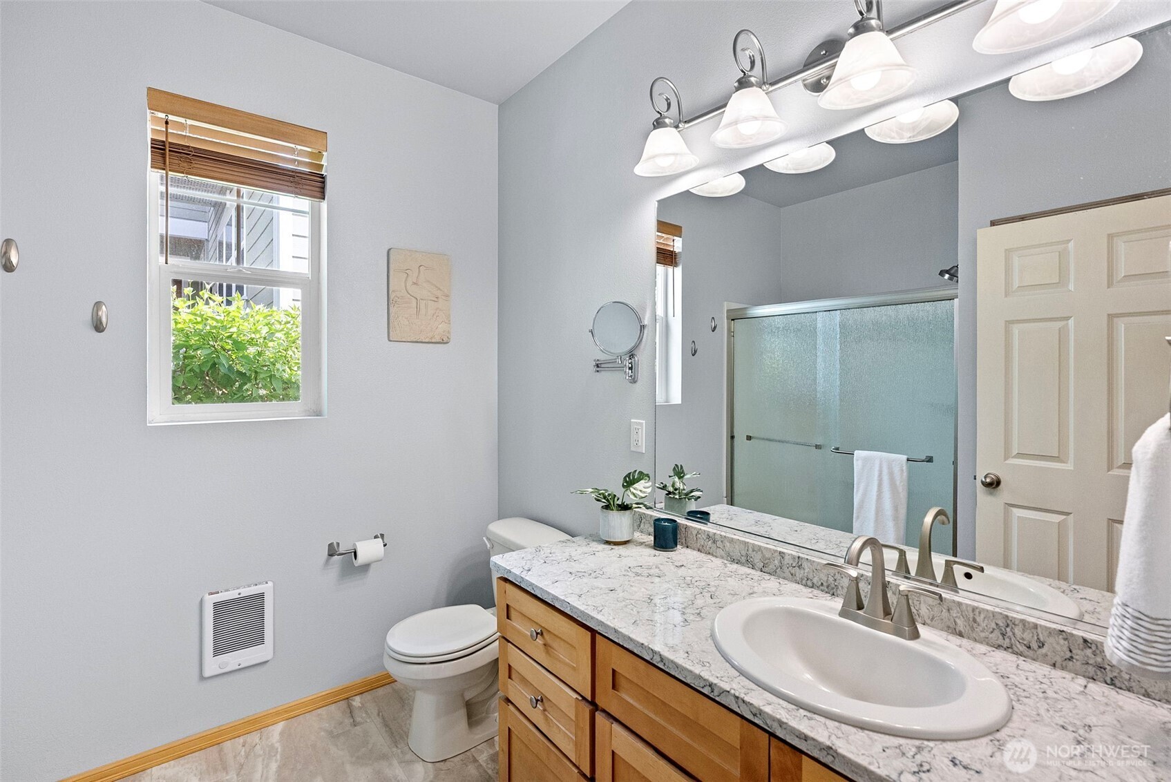 19554 Jensen Way Property Photo 16