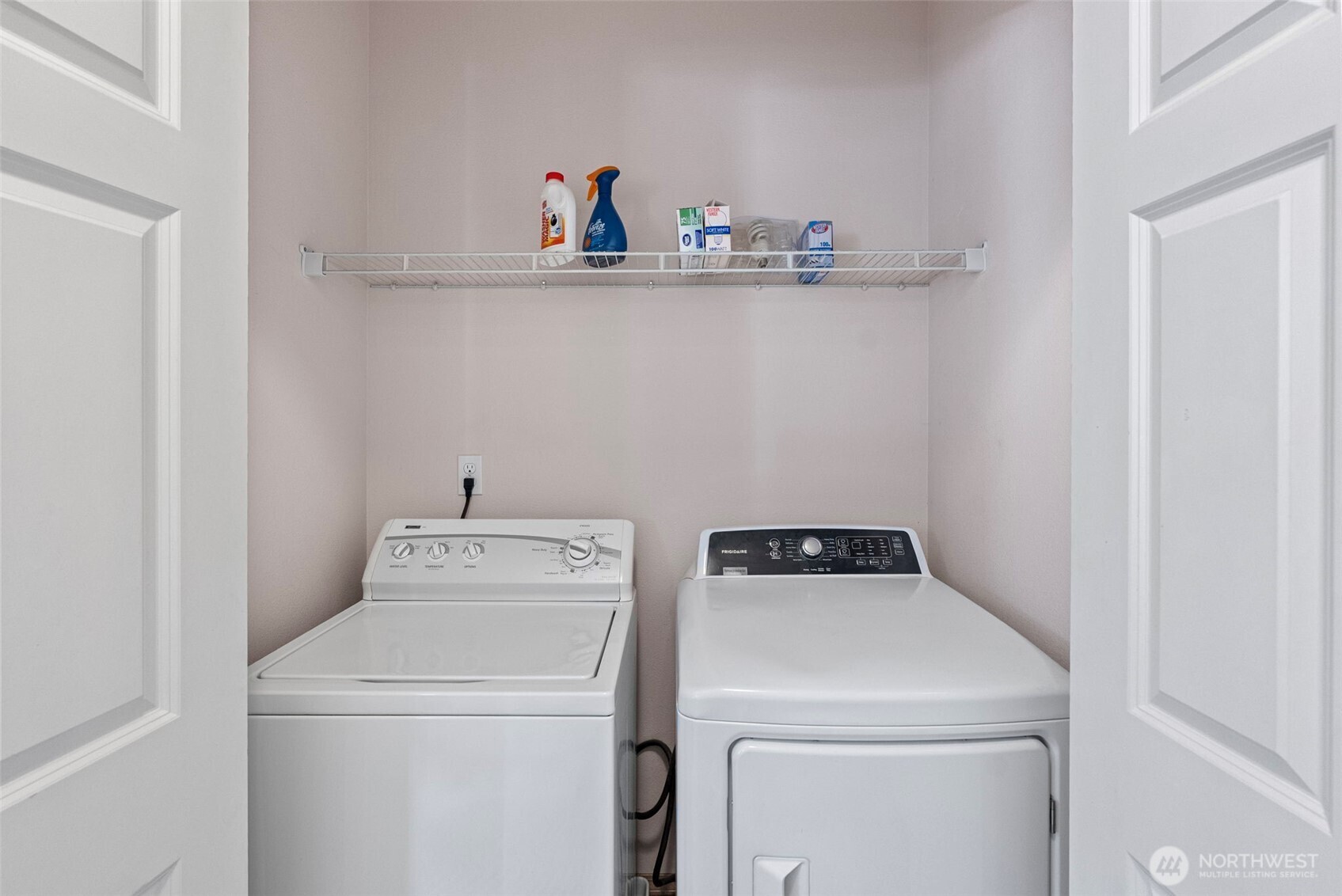 19554 Jensen Way Property Photo 18