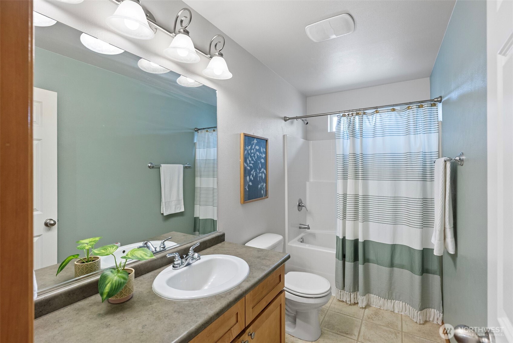 19554 Jensen Way Property Photo 29