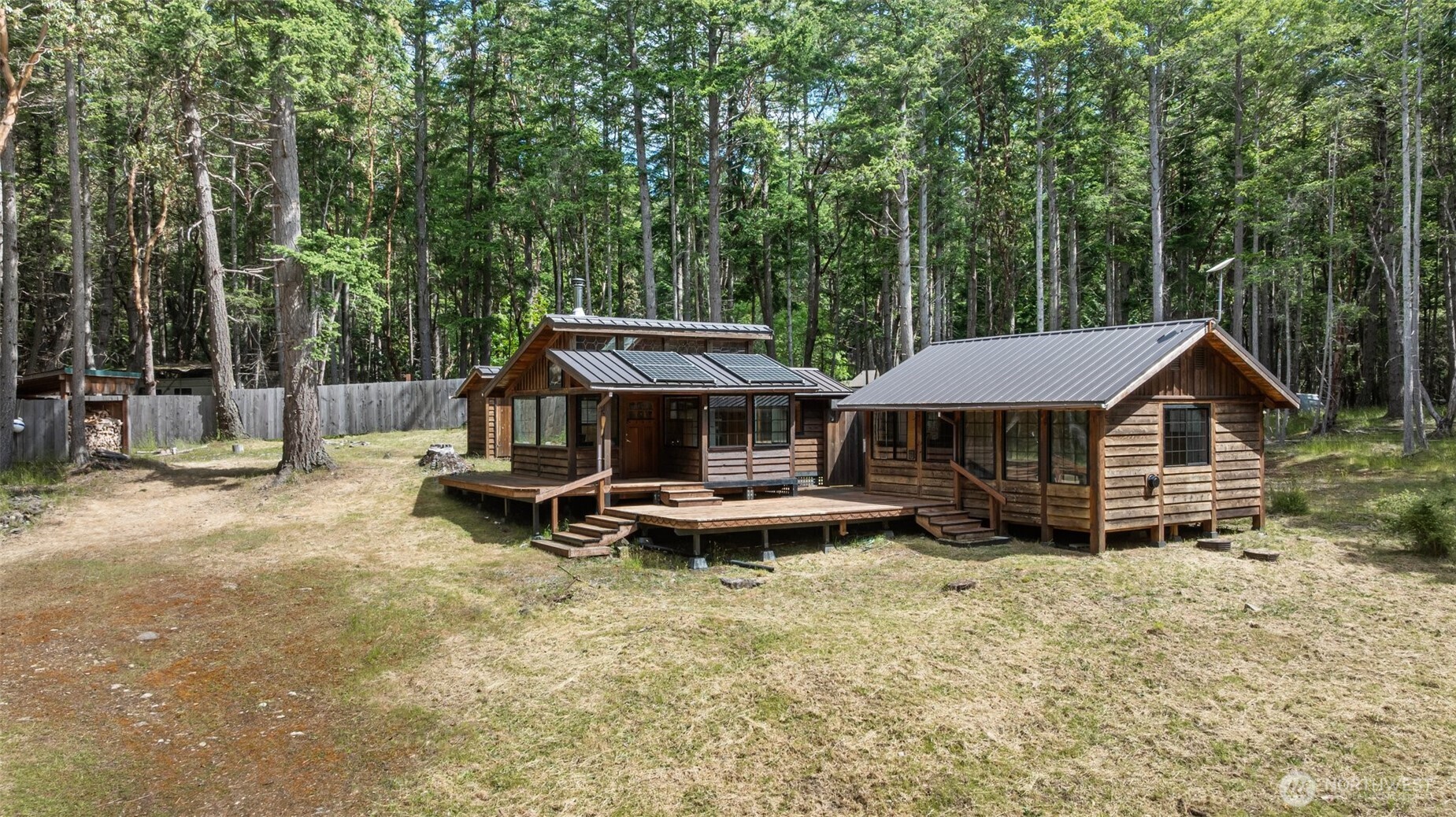 35 N Airport Way Property Photo 3