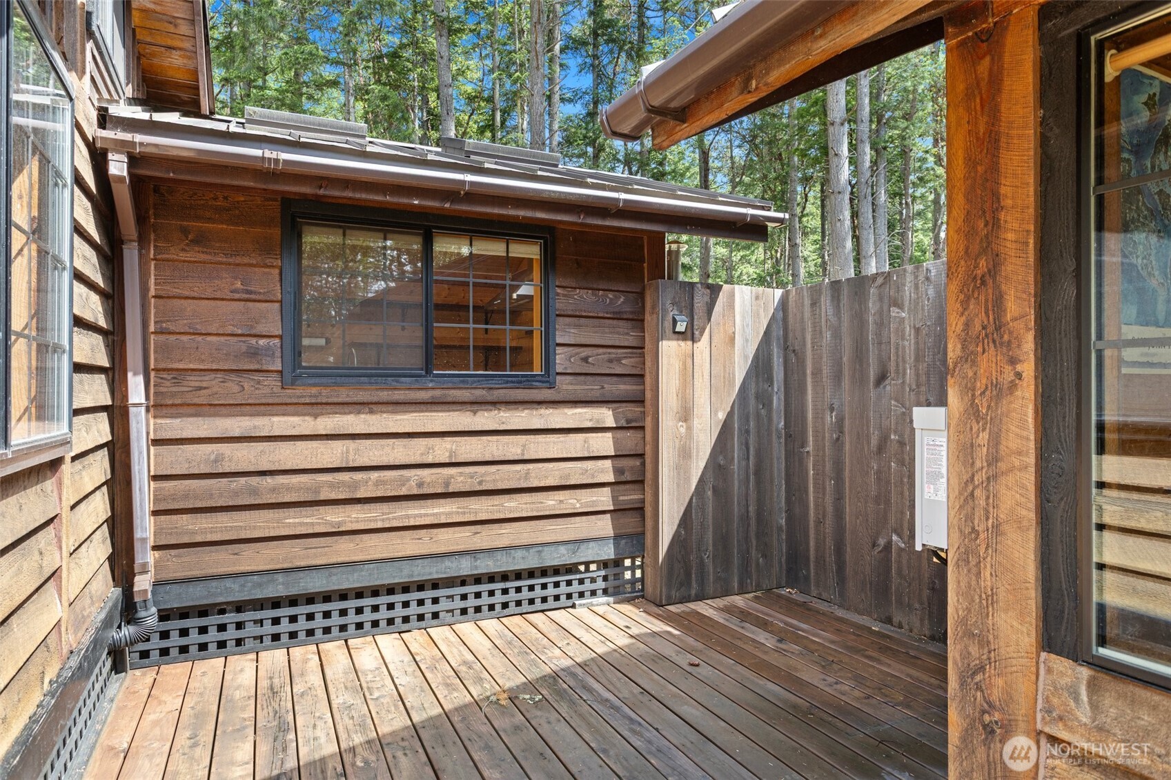 35 N Airport Way Property Photo 12