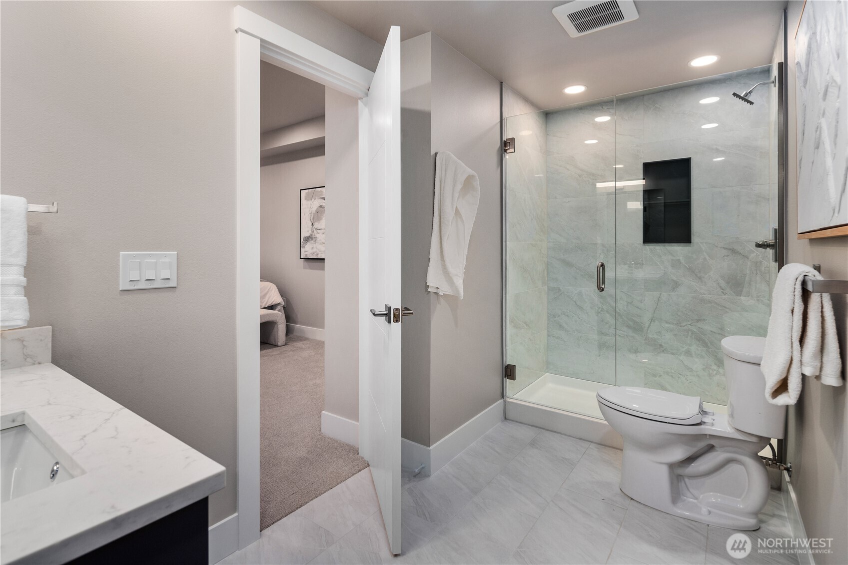 8814 Ne Juanita Drive Property Photo 37