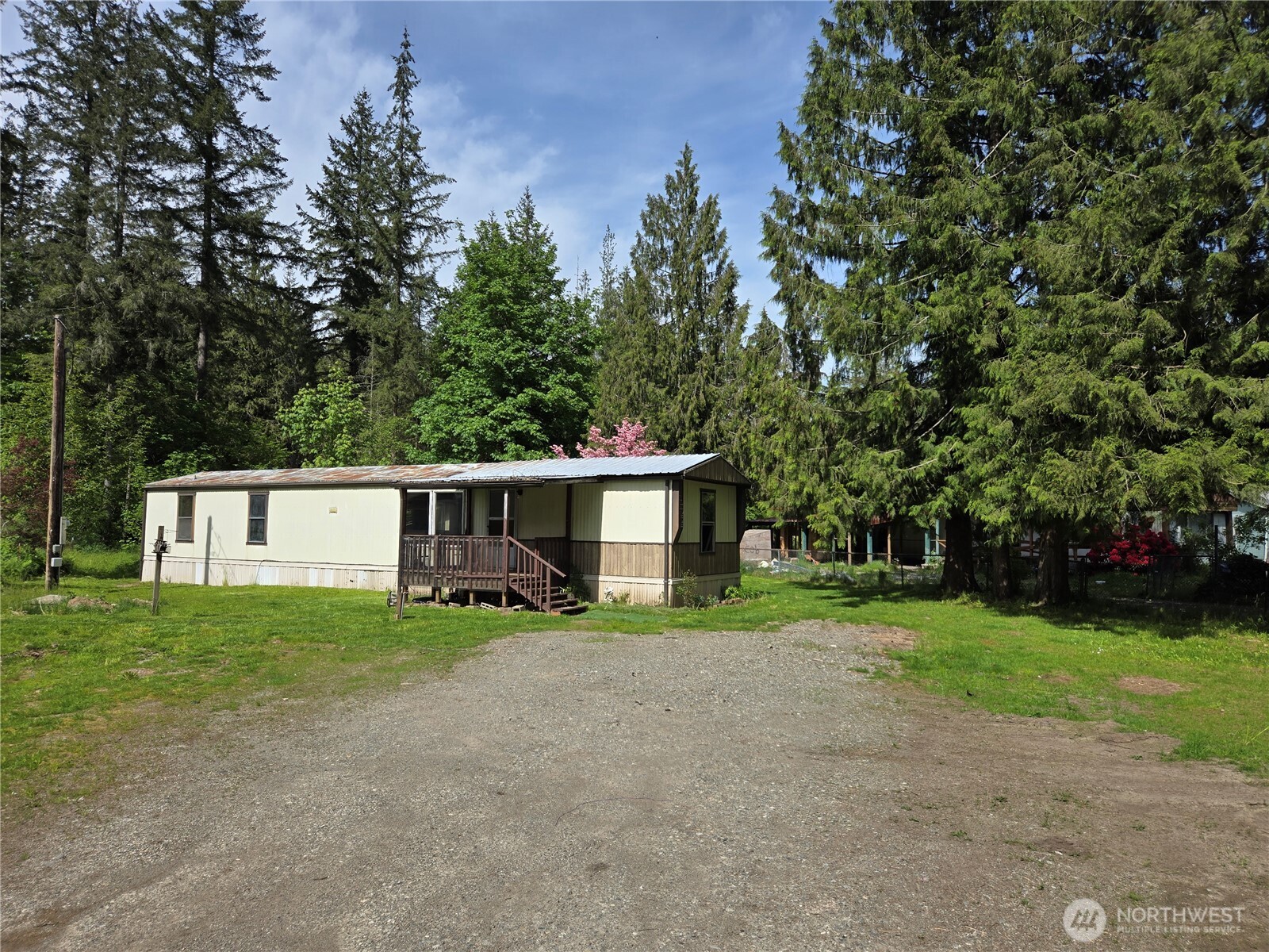 46400 Baker Loop Road Property Photo 1