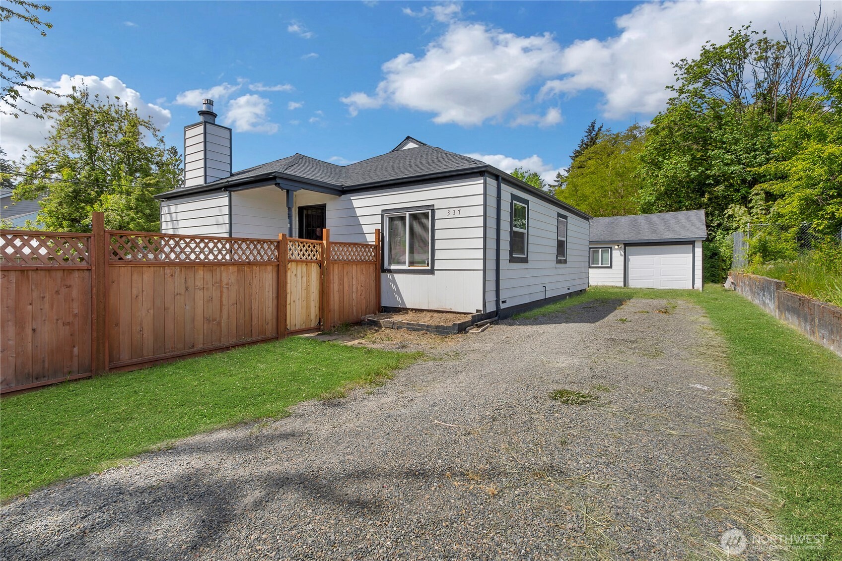 337 100th Street Property Photo