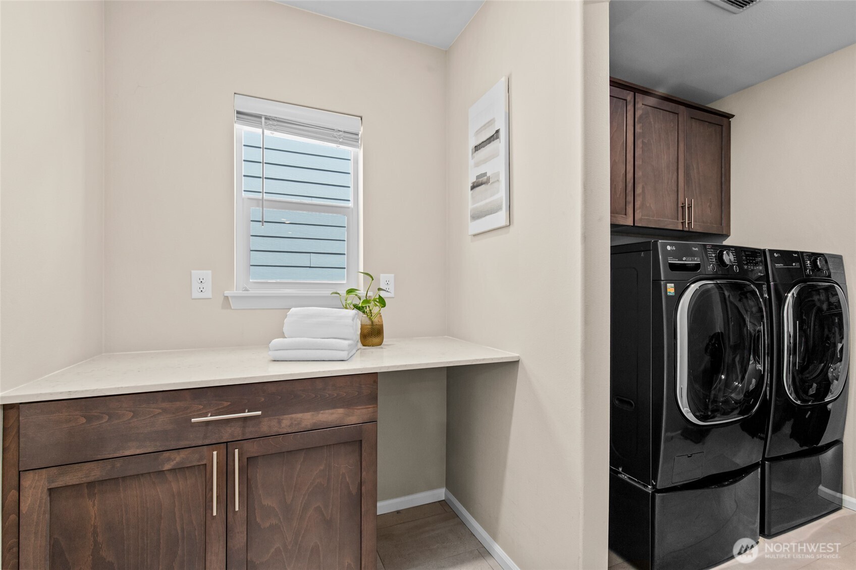 18318 Bellflower Road Property Photo 30