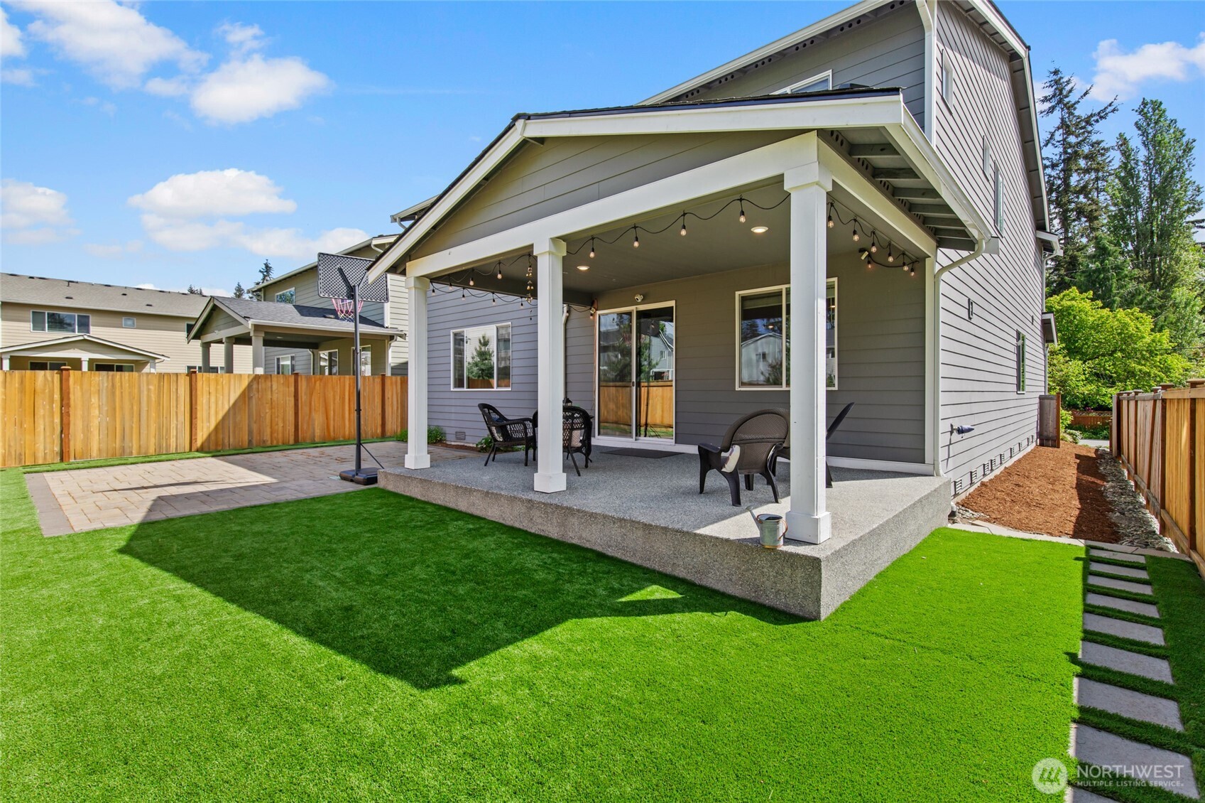 18318 Bellflower Road Property Photo 36