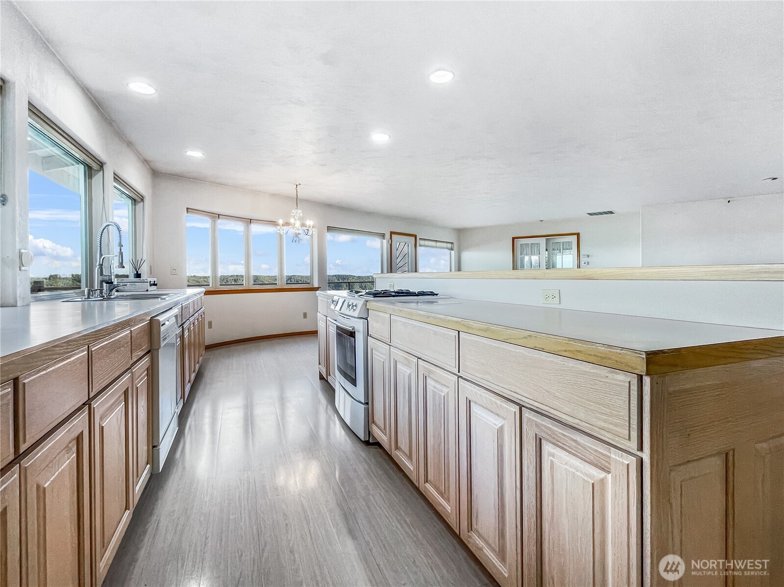 971 N Colony Surf Drive Property Photo 13