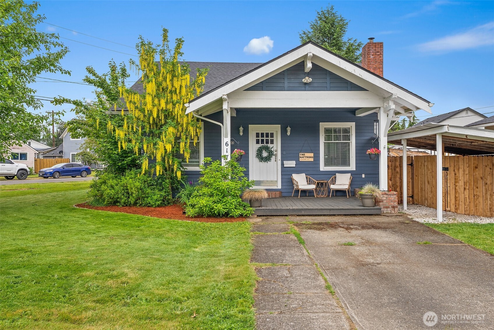 617 Richmond Property Photo
