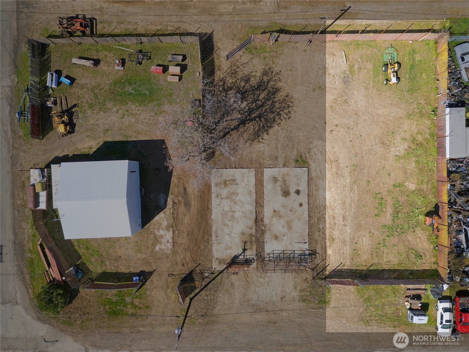 1115 N 12th Avenue Property Photo 1