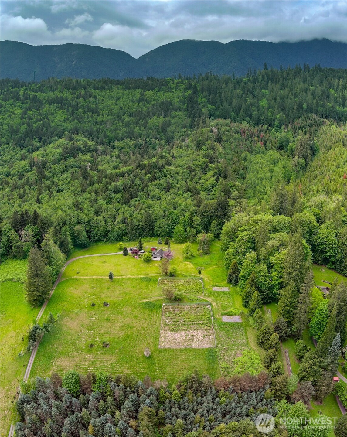 285 Pete Beck Road Property Photo 9