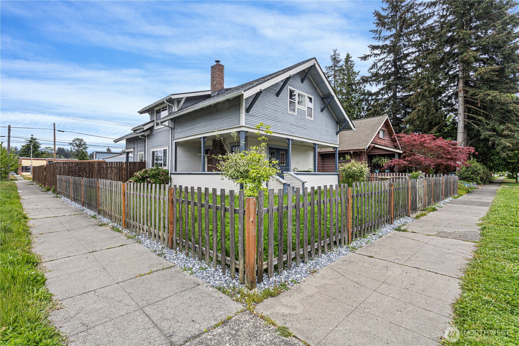 832 N Pearl Property Photo
