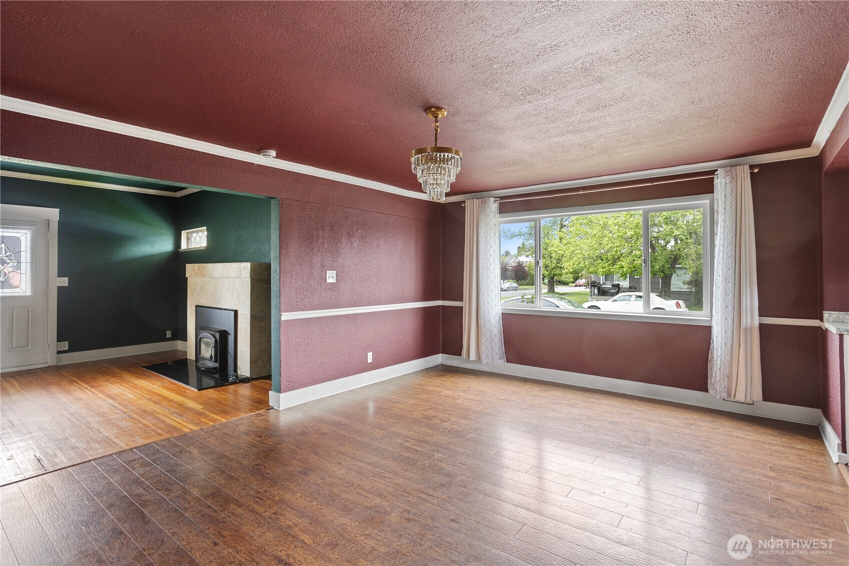 832 N Pearl Street Property Photo 3