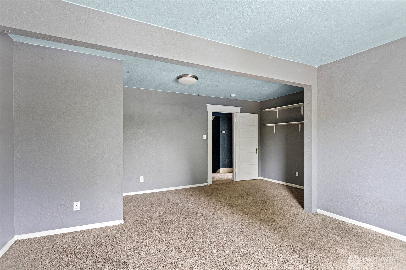 832 N Pearl Street Property Photo 7