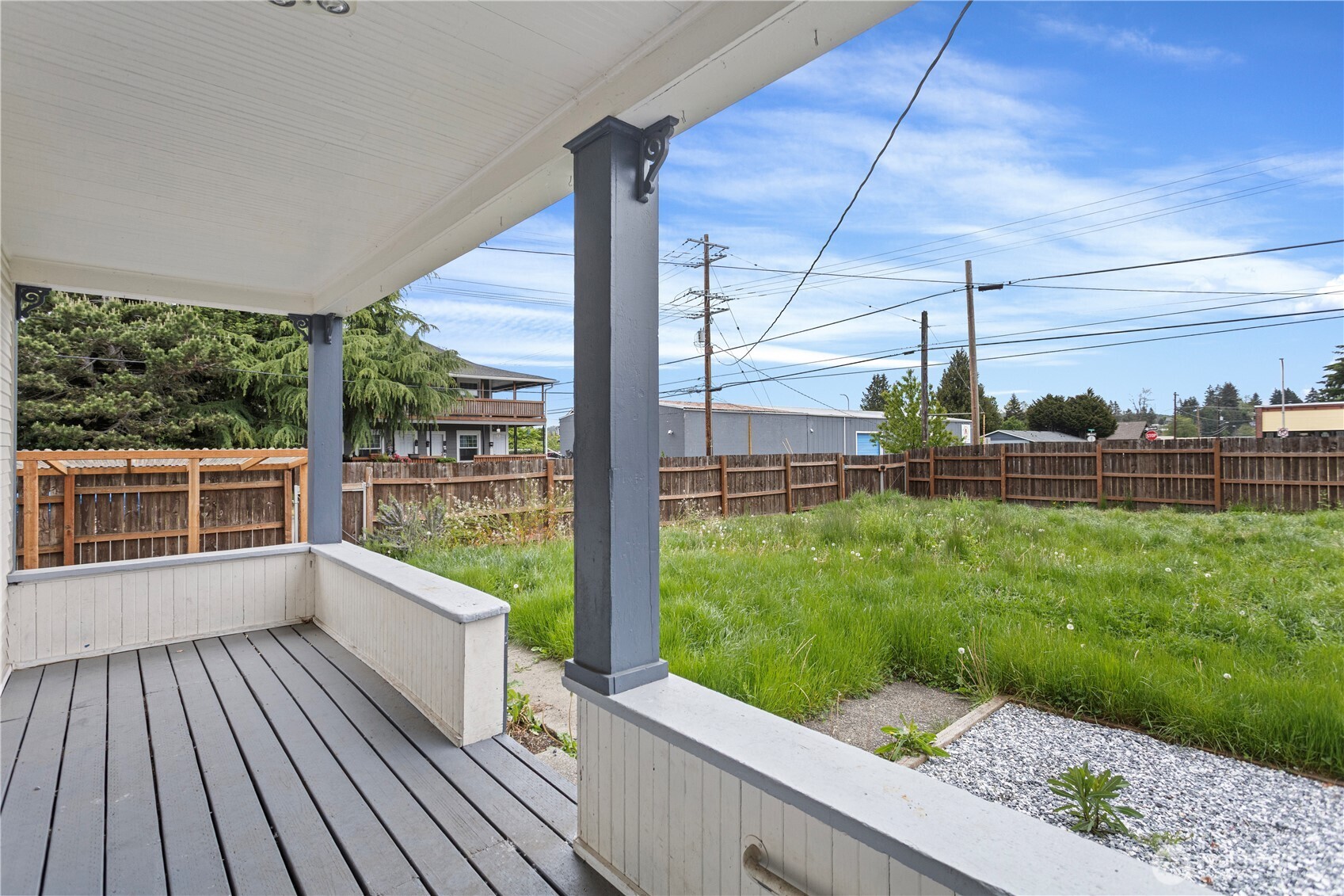 832 N Pearl Street Property Photo 13