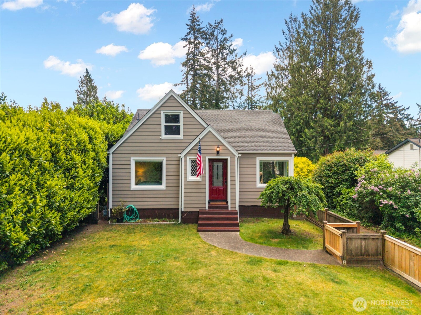 2016 Marine Drive Property Photo 1