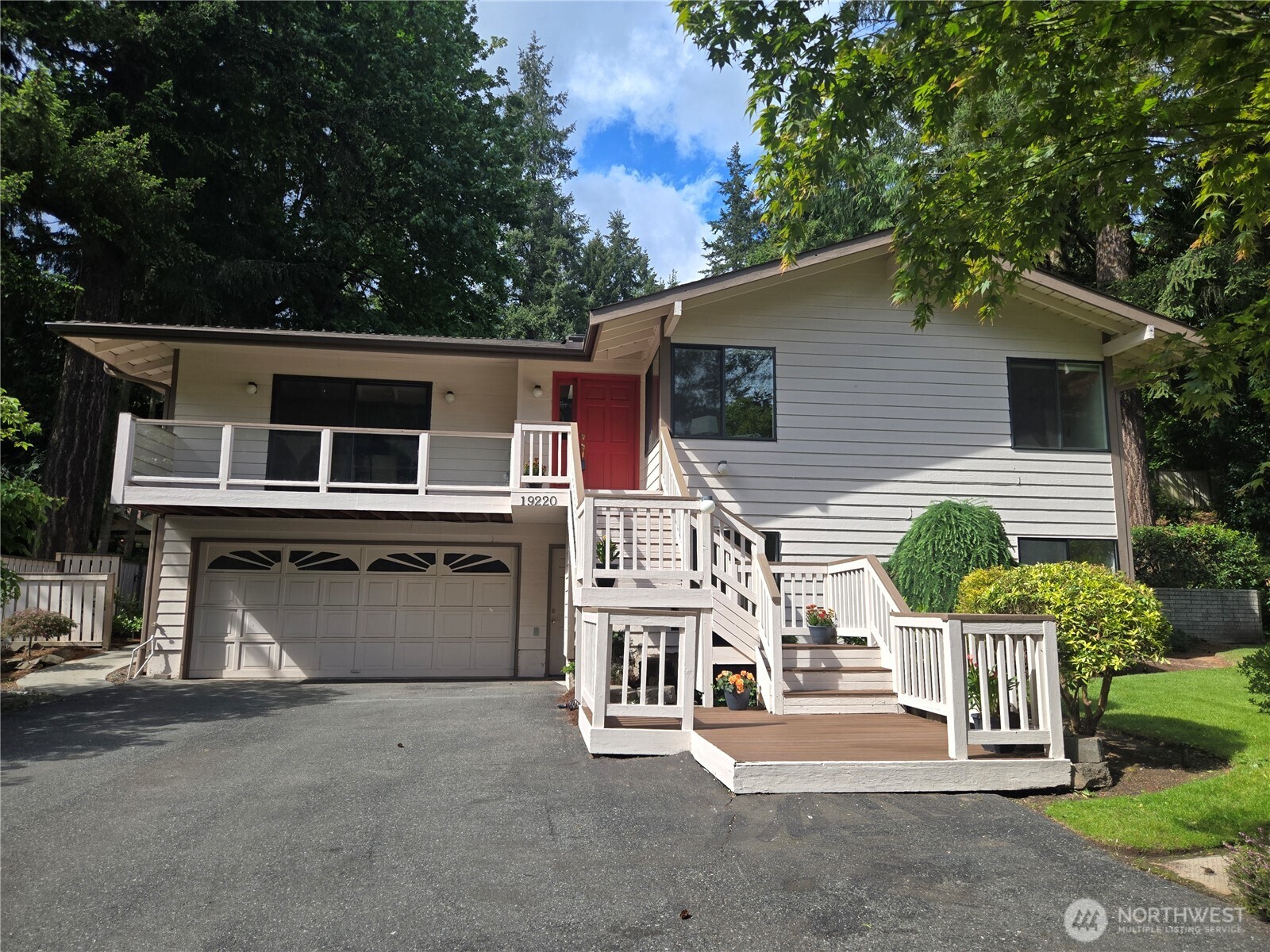 19220 37th Avenue Property Photo 1