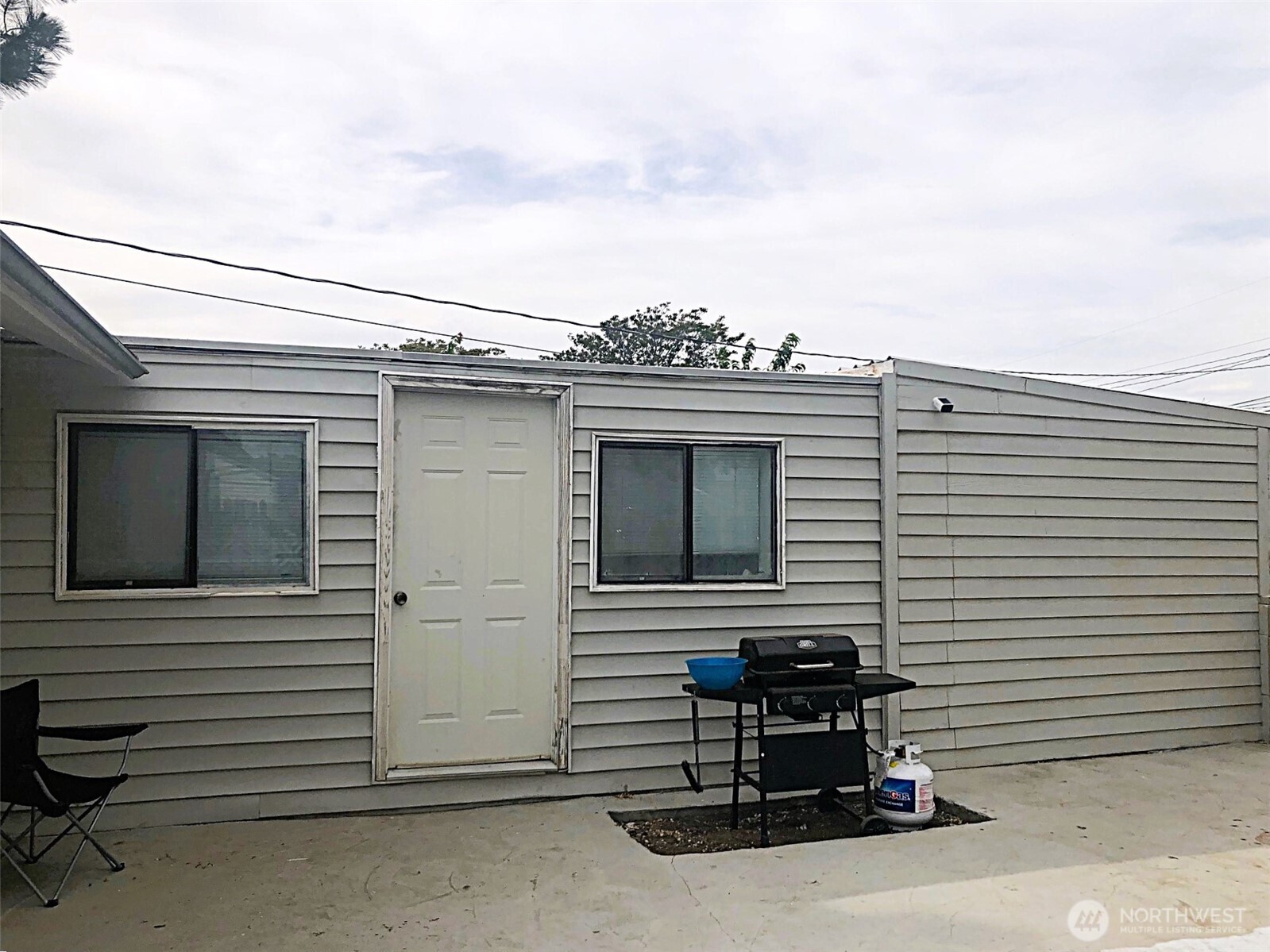 953 E Ash Street Property Photo 23