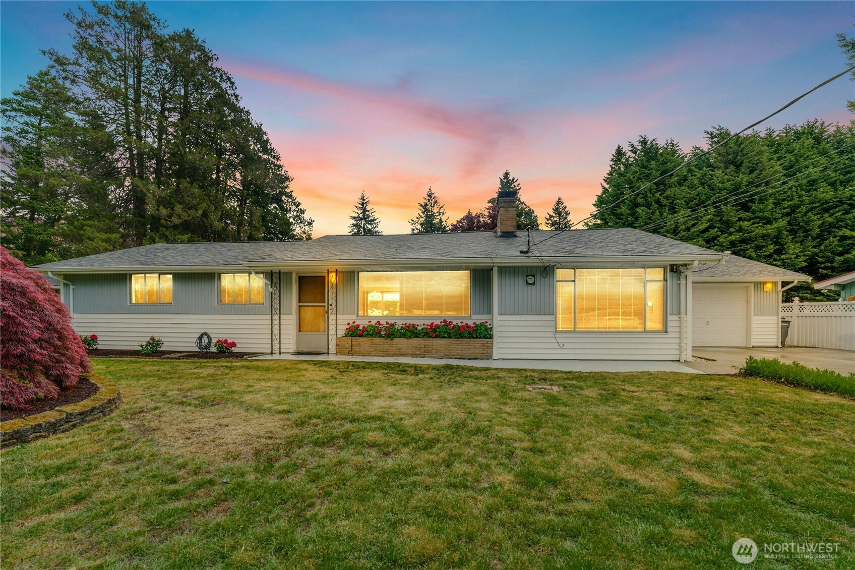 20618 1st Avenue Property Photo