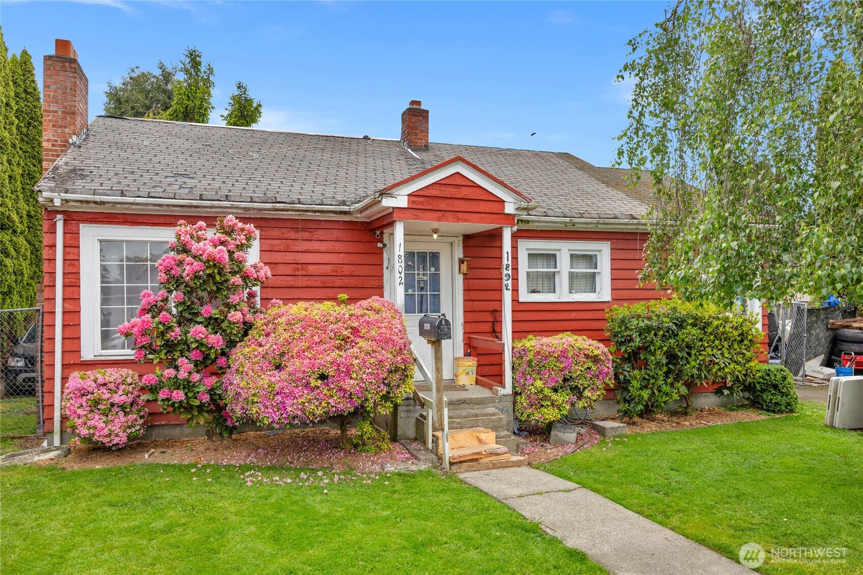 1802 Douglas Street Property Photo
