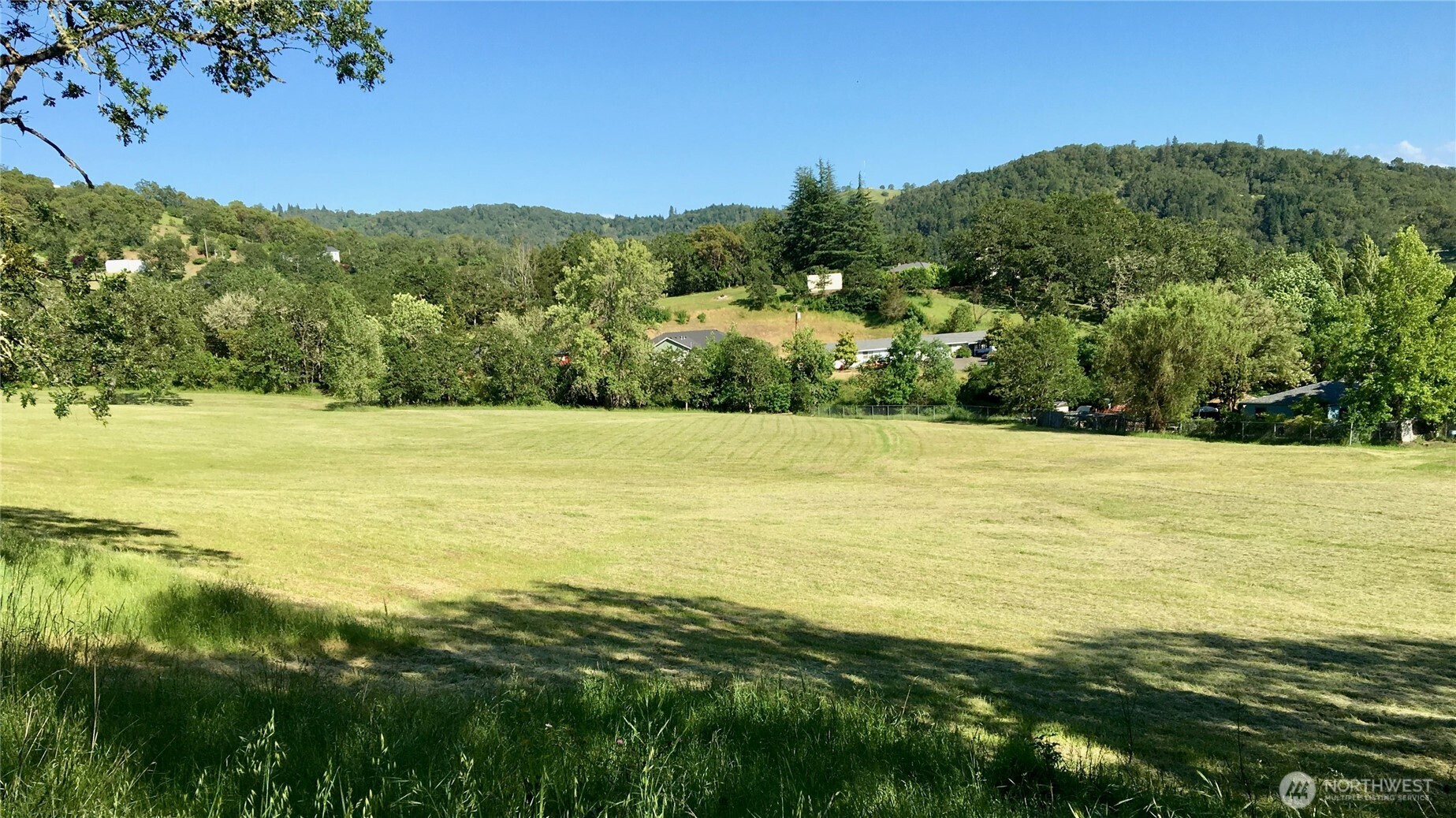 0 Ne Edenbower Boulevard Lot 1 Property Photo