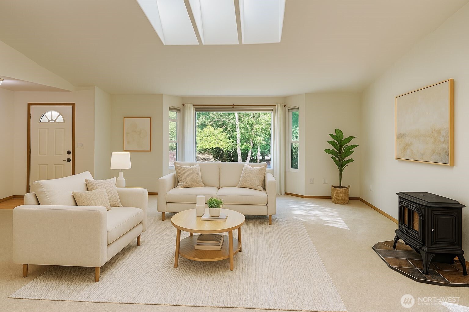 301 Pointes Drive Property Photo 2