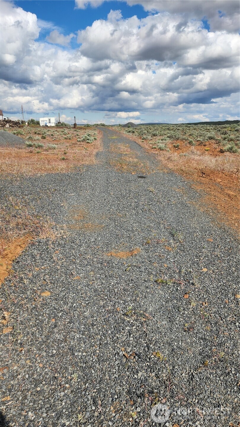 344 Oatman (lots 15 & 7) Place Property Photo 15