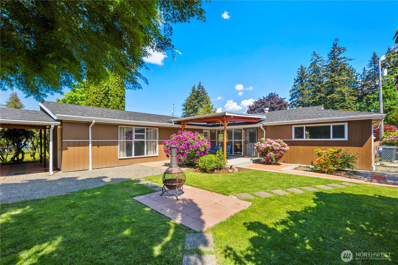 8422 E E Street Property Photo 1