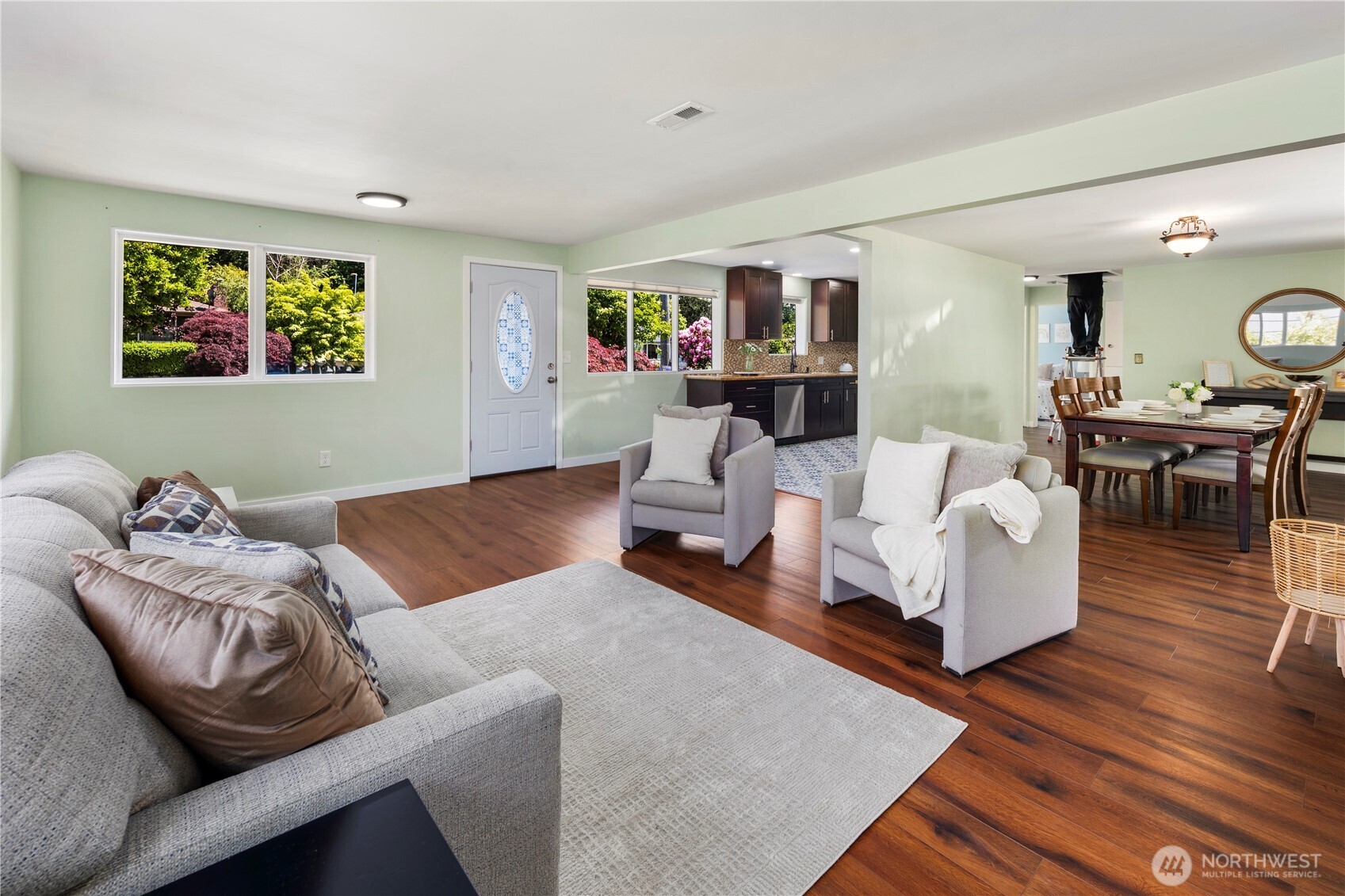 8422 E E Street Property Photo 16