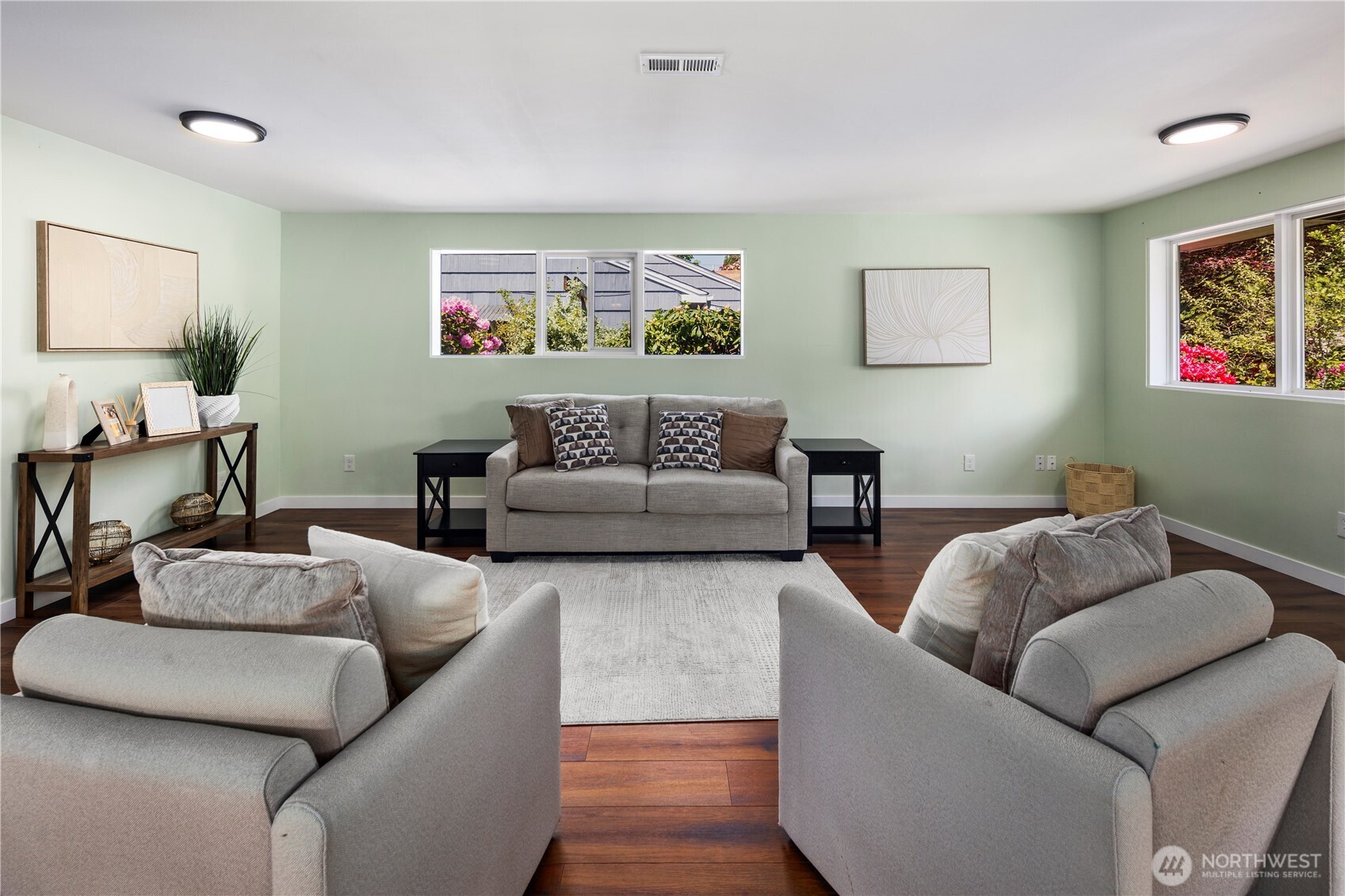 8422 E E Street Property Photo 19