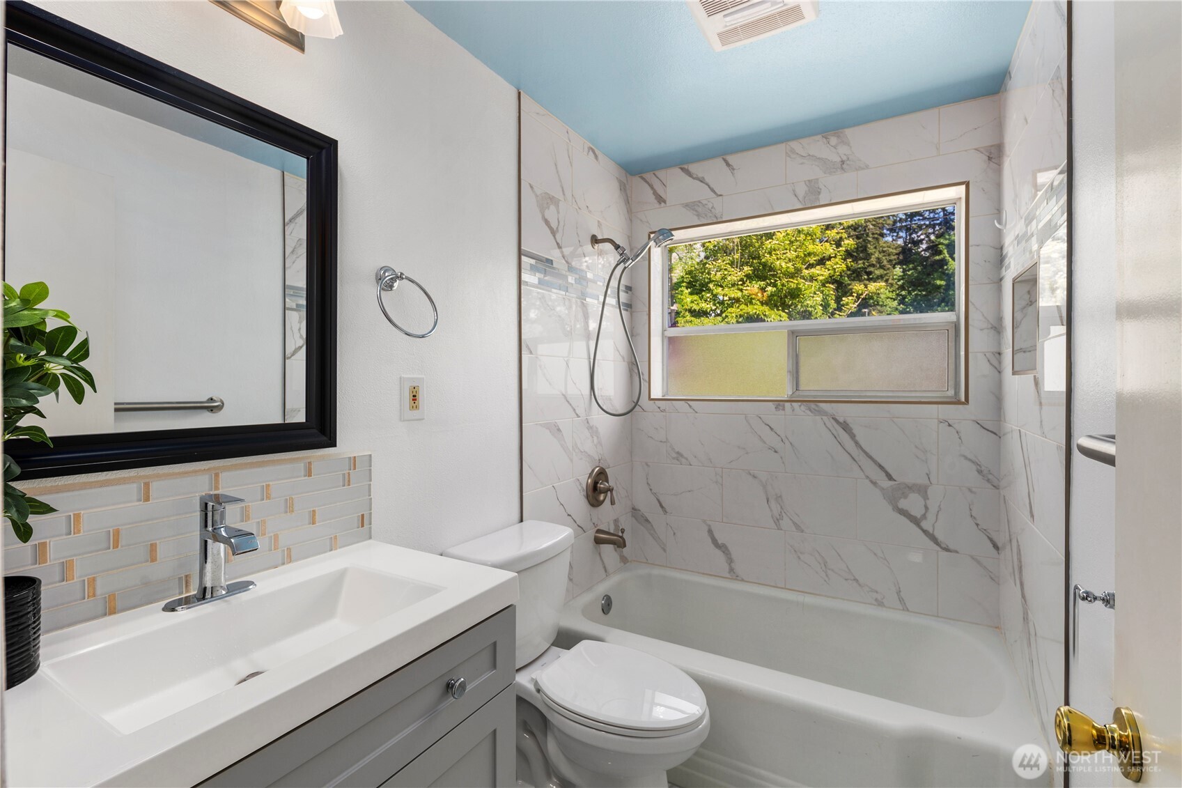 8422 E E Street Property Photo 29