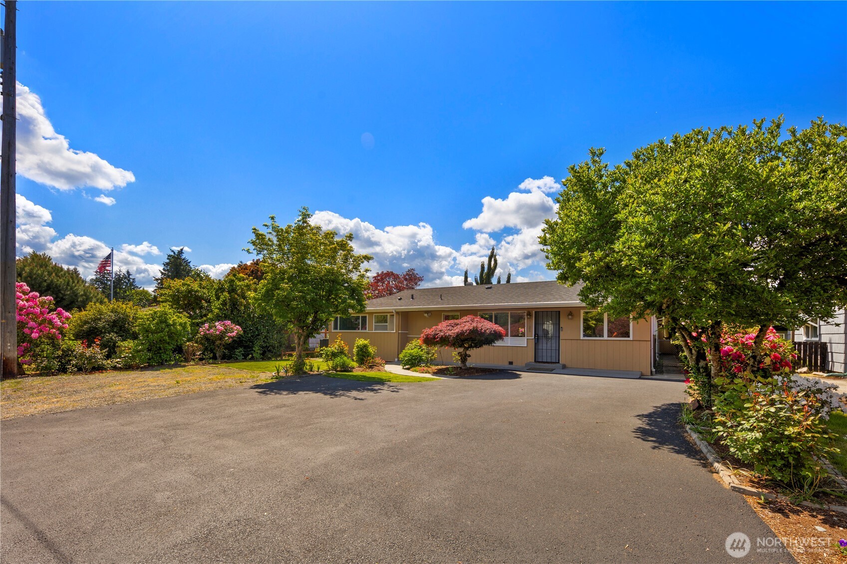 8422 E E Street Property Photo 33