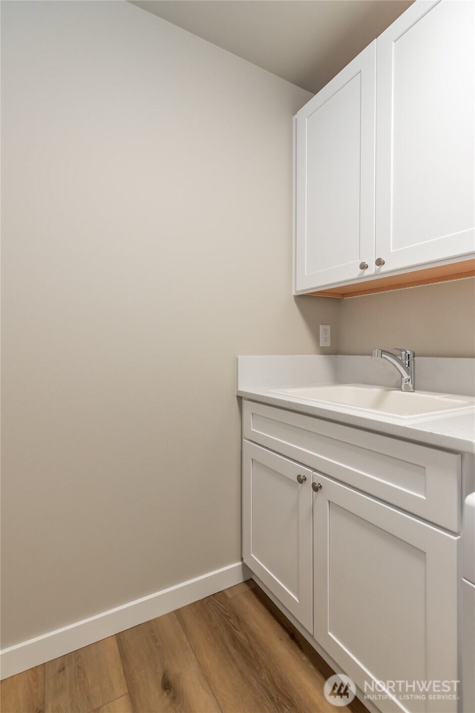400 E Heatherstone Court Property Photo 16
